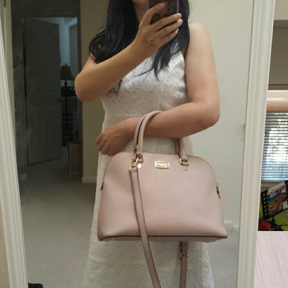 Michael Kors Handbags - Michael Kors Cindy Dome Satchel Ballet Large